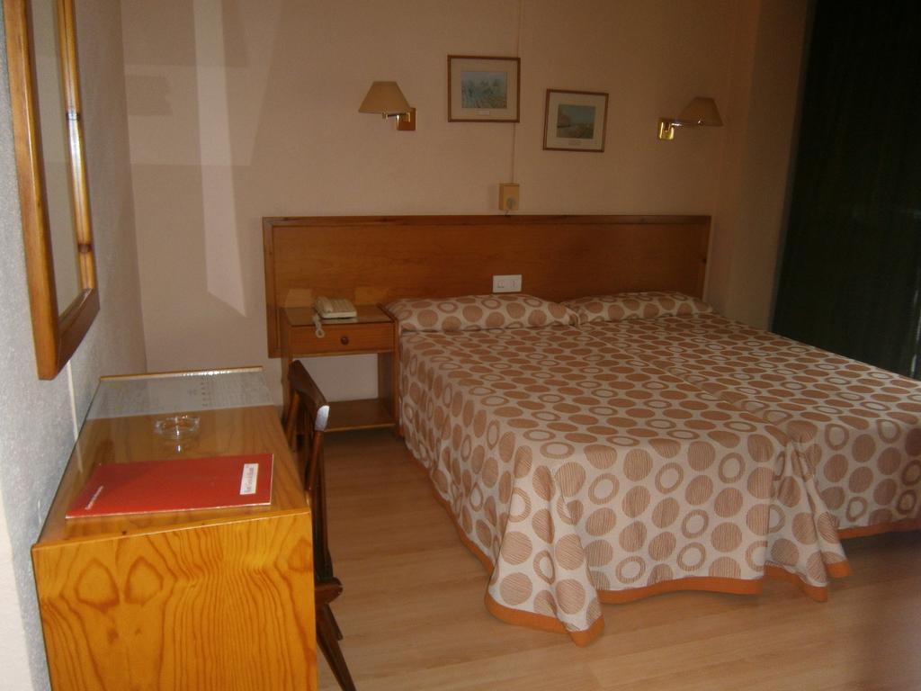 Hotel Goya Alicante Luaran gambar