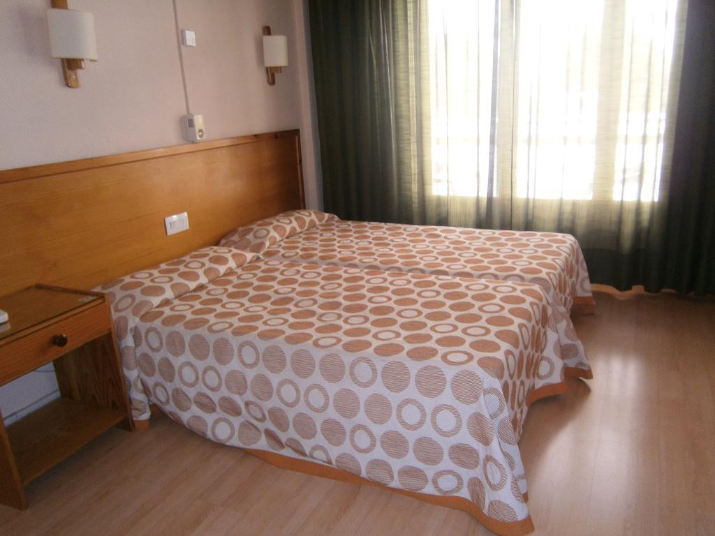 Hotel Goya Alicante Luaran gambar